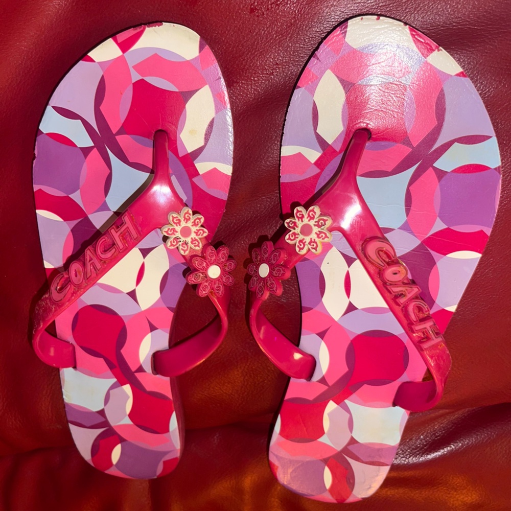 Coach flip flops